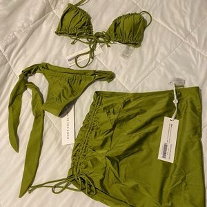 White Fox shiny green swim set